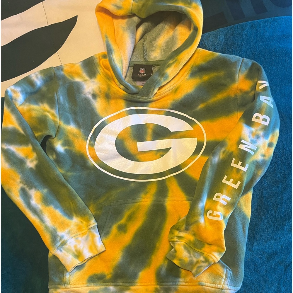 Youth size S-8 tie-dye Packer hoodie